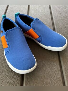 Bogs Kids’  Kicker II Elastic Slip-On Sneakers with Orange Accent Sz 1